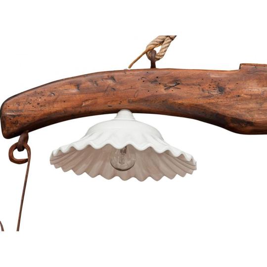 chalupa country rustikalna luster zavesenie lampa balaton vidiecky dom renovacia biela keramika tanier velkorozmerna jedalensky stol osvetlenie mediteranska.jpg